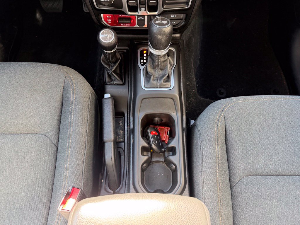 Used 2024 Jeep Wrangler Unlimited AWD/4WD image 20
