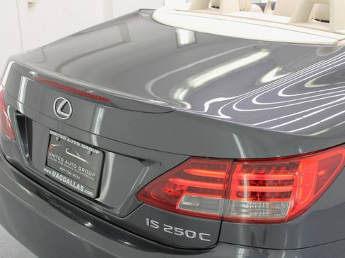Used 2011 Lexus IS 250C image 19