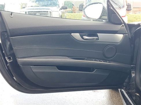 Used 2016 BMW Z4 sDrive28i image 9