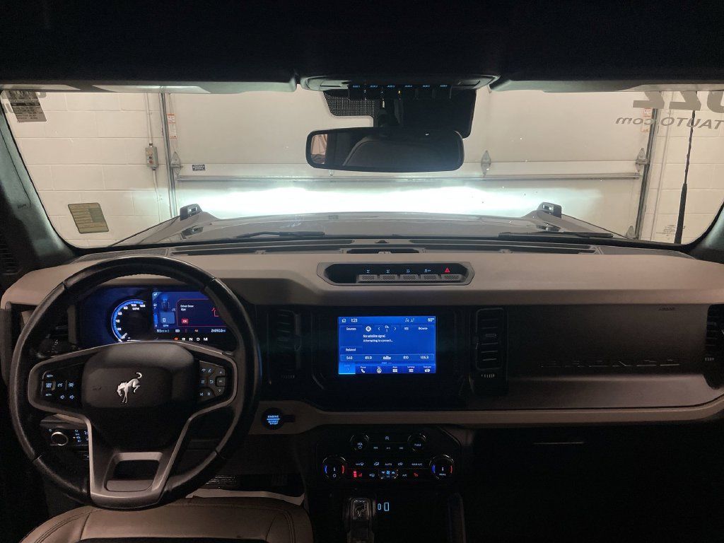 Used 2022 Ford Bronco Wildtrak AWD/4WD image 15
