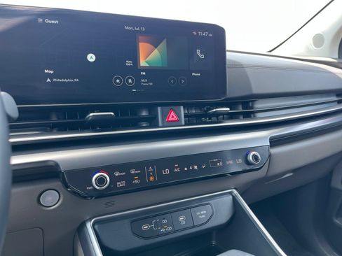 Used 2026 Kia Carnival FWD image 20