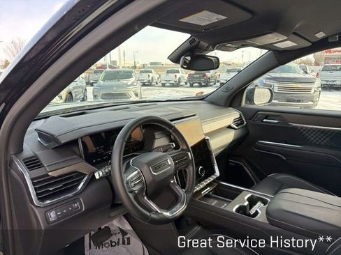 Used 2025 GMC Acadia Denali w/ LPO, Floor Liner Package image 21