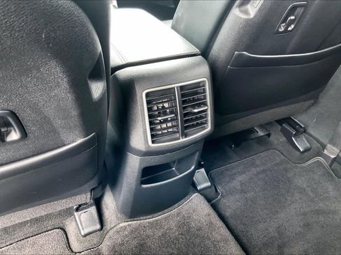 Used 2023 Kia Sportage SX image 29