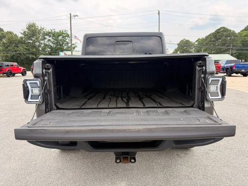 Used 2021 Jeep Gladiator Sport AWD/4WD image 16