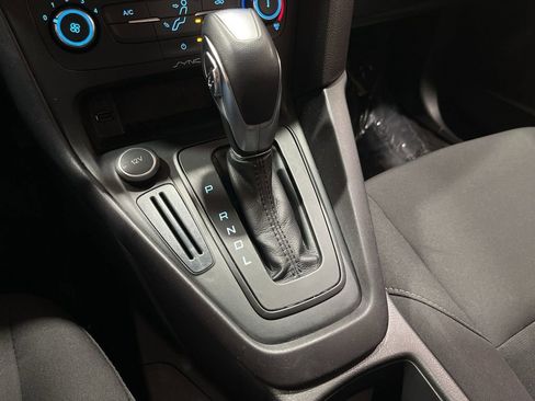 Used 2016 Ford Focus SE image 29