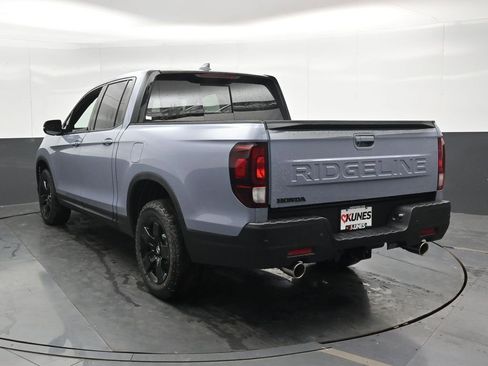 New 2026 Honda Ridgeline Black Edition image 8
