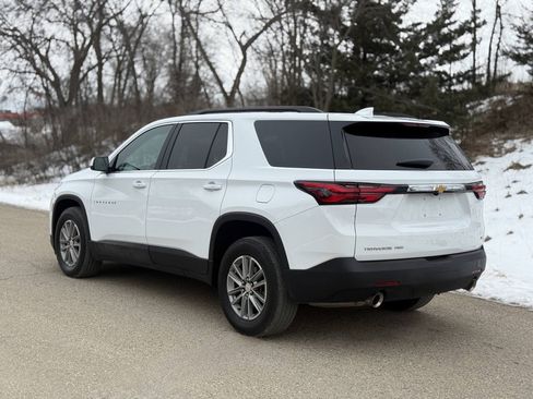 Used 2023 Chevrolet Traverse LT AWD/4WD image 5
