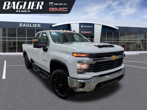 Used 2024 Chevrolet Silverado 2500 LT w/ Convenience Package image 1