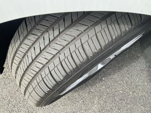 Used 2024 Chevrolet Malibu LT image 16