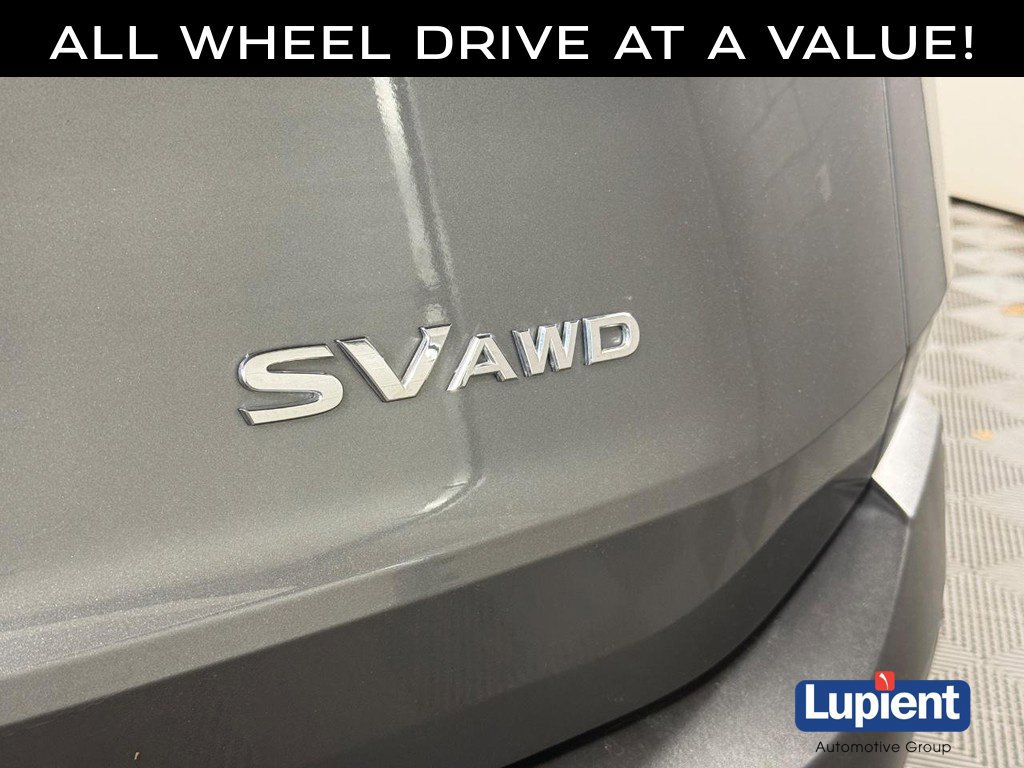 Used 2023 Nissan Rogue SV AWD/4WD image 5