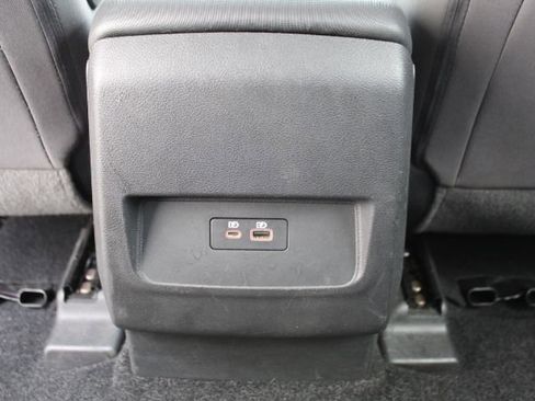 Used 2024 Nissan Frontier SV image 32