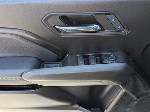 Used 2024 Chevrolet Colorado LT RWD image 19