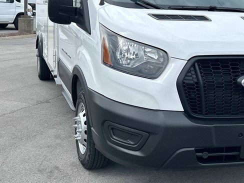 Used 2022 Ford Transit 350 DRW RWD image 19