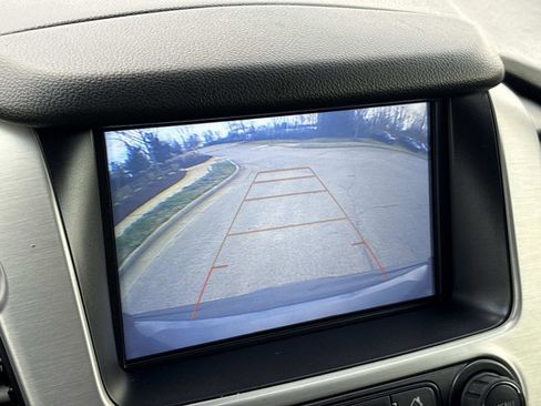 Used 2019 GMC Yukon XL SLT w/ Premium Edition image 24