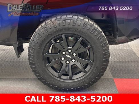 Used 2021 Chevrolet Colorado Z71 w/ Z71 Midnight Edition image 22