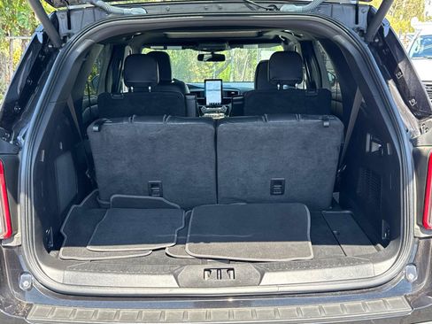 Used 2023 Ford Explorer ST w/ Equipment Group 401A AWD/4WD image 9