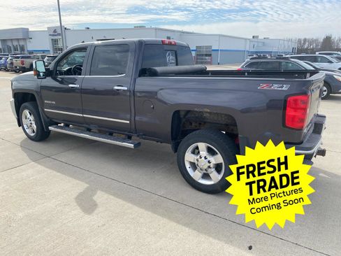 Used 2016 Chevrolet Silverado 2500 LTZ w/ LTZ Plus Package image 2