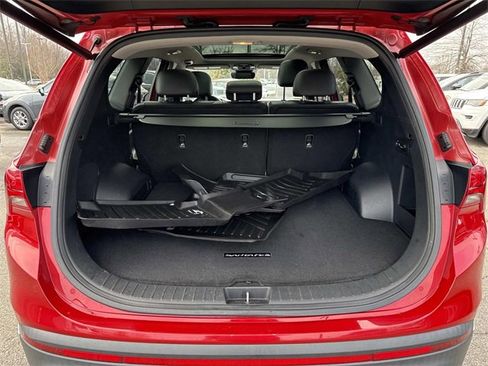 Used 2022 Hyundai Santa Fe SEL w/ Convenience + Premium Package image 12