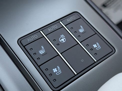 New 2026 Lexus UX 300h AWD image 22