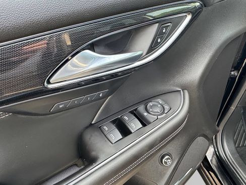 Used 2023 Buick Envision Essence w/ Technology Package I AWD/4WD image 19