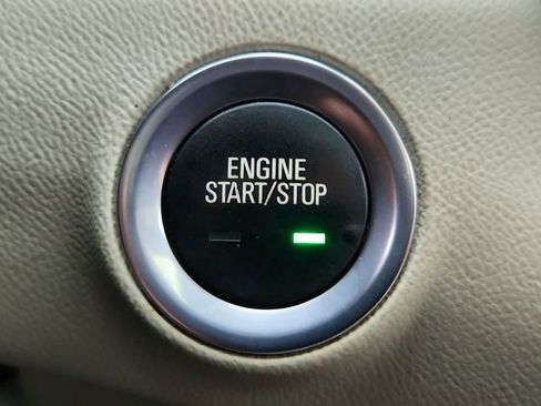 Used 2019 GMC Terrain Denali w/ Advanced Safety Package image 20