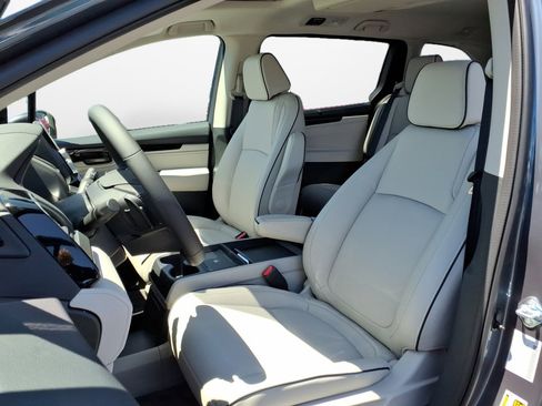 New 2026 Honda Odyssey Touring image 7