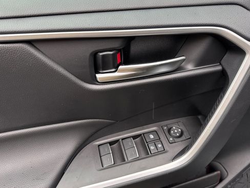 New 2025 Toyota RAV4 XLE image 11