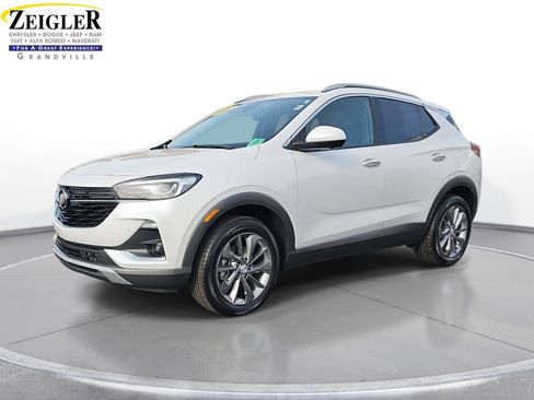 Used 2022 Buick Encore GX Essence w/ Advanced Technology Package image 1