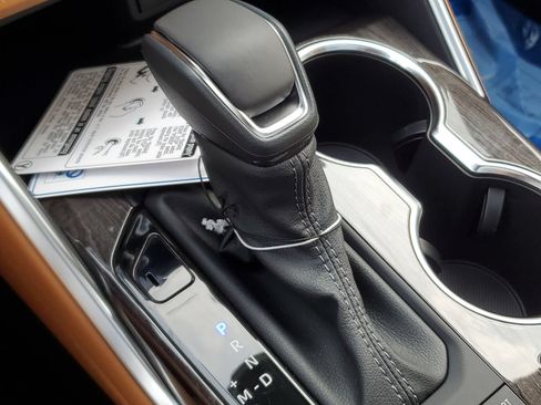 New 2026 Toyota Highlander Platinum AWD/4WD image 33