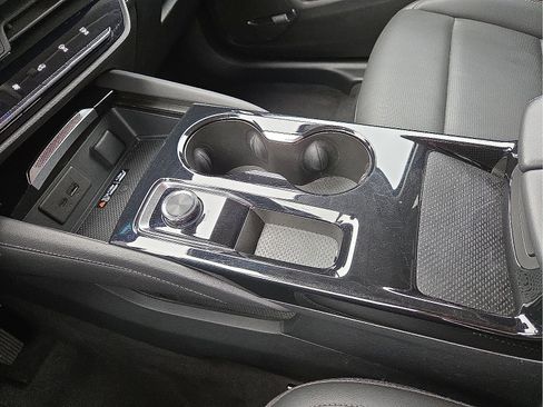 Used 2025 Buick Envision Preferred AWD/4WD image 25