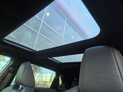 Used 2024 Toyota bZ4X Limited image 15