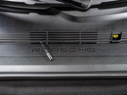 Used 2018 Porsche 911 GT3 RWD image 55