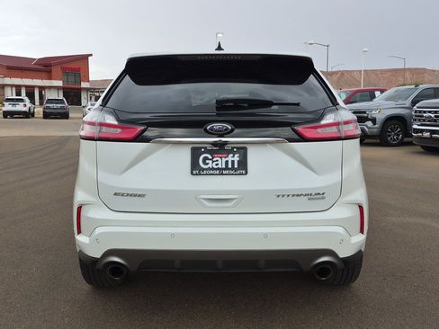 Used 2020 Ford Edge Titanium w/ Equipment Group 301A FWD image 4