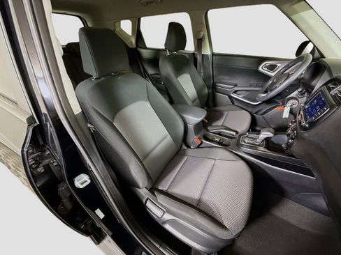 Used 2022 Kia Soul LX w/ Technology Package image 28