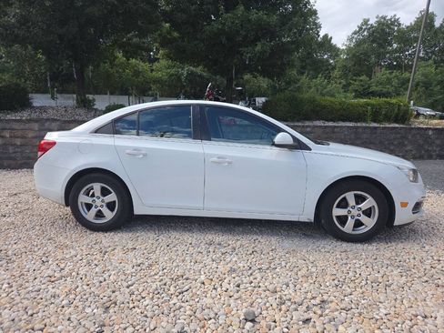Used 2016 Chevrolet Cruze LT FWD image 7