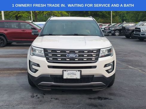 Used 2016 Ford Explorer XLT w/ Equipment Group 202A AWD/4WD image 8