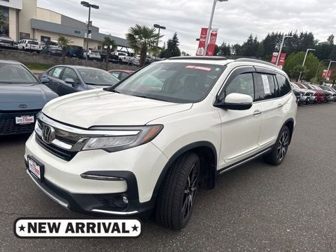Used 2019 Honda Pilot Touring image 1