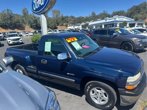 Used 2001 Chevrolet Silverado 1500 LS w/ Firm Ride Suspension Pkg RWD image 4