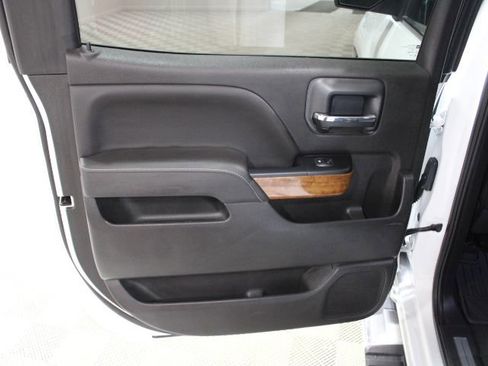Used 2018 Chevrolet Silverado 1500 High Country AWD/4WD image 20
