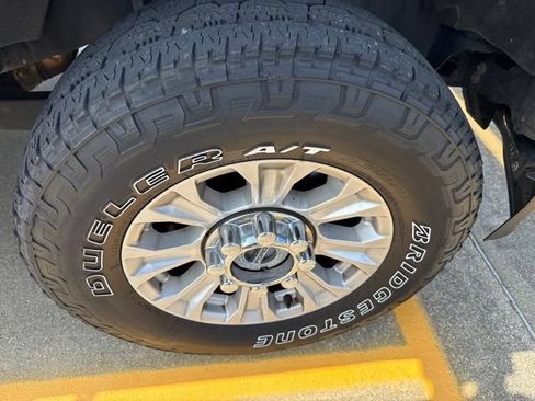 Used 2020 Ford F250 XL w/ STX Appearance Package AWD/4WD image 11