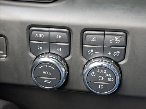 Used 2024 GMC Sierra 1500 AT4X w/ AT4X AEV Edition image 16