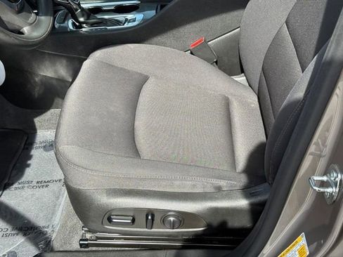 Used 2023 Chevrolet Malibu LT FWD image 19