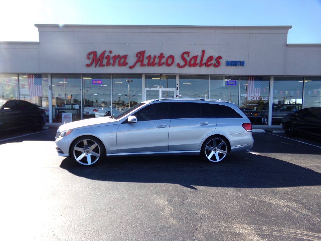 Used 2016 Mercedes-Benz E 350 4MATIC Wagon image 1