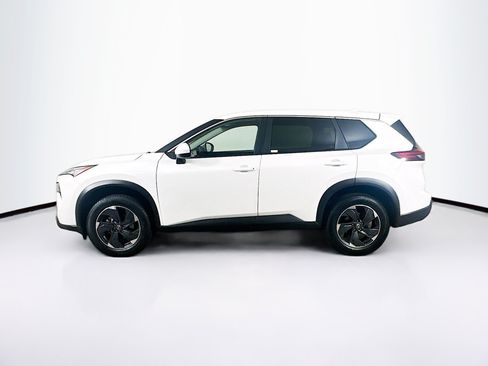 Used 2025 Nissan Rogue SV AWD/4WD image 4