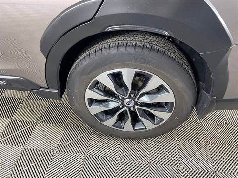 Used 2023 Subaru Outback Limited image 22
