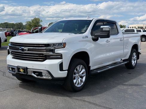 Used 2020 Chevrolet Silverado 1500 High Country w/ Technology Package AWD/4WD image 4