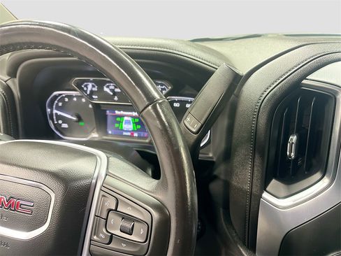 Used 2022 GMC Sierra 1500 SLE w/ Driver Alert Package I image 17