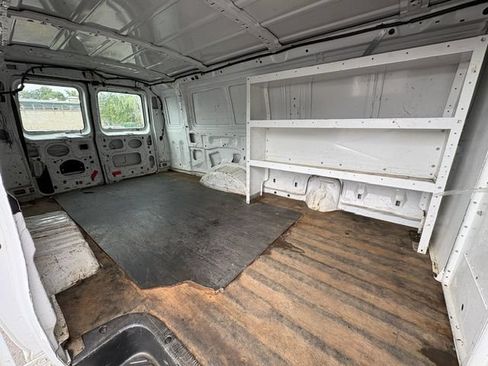 Used 2013 Ford E-250 and Econoline 250 Extended w/ Commercial Cargo Van Pkg RWD image 12