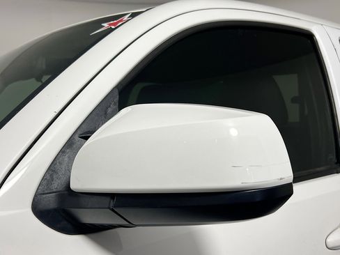 Used 2020 Toyota Tacoma SR5 image 12