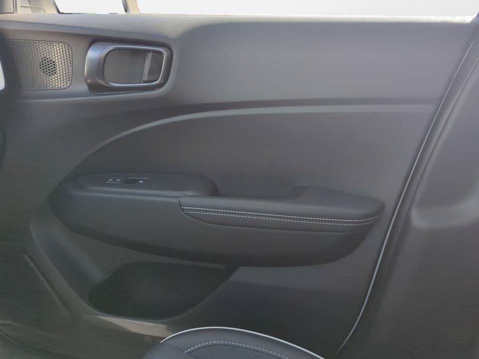 Certified 2026 Hyundai Venue SEL FWD image 35